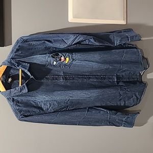 Disney Her Universe Mickey and Pluto Button Down Shirt Sz. L